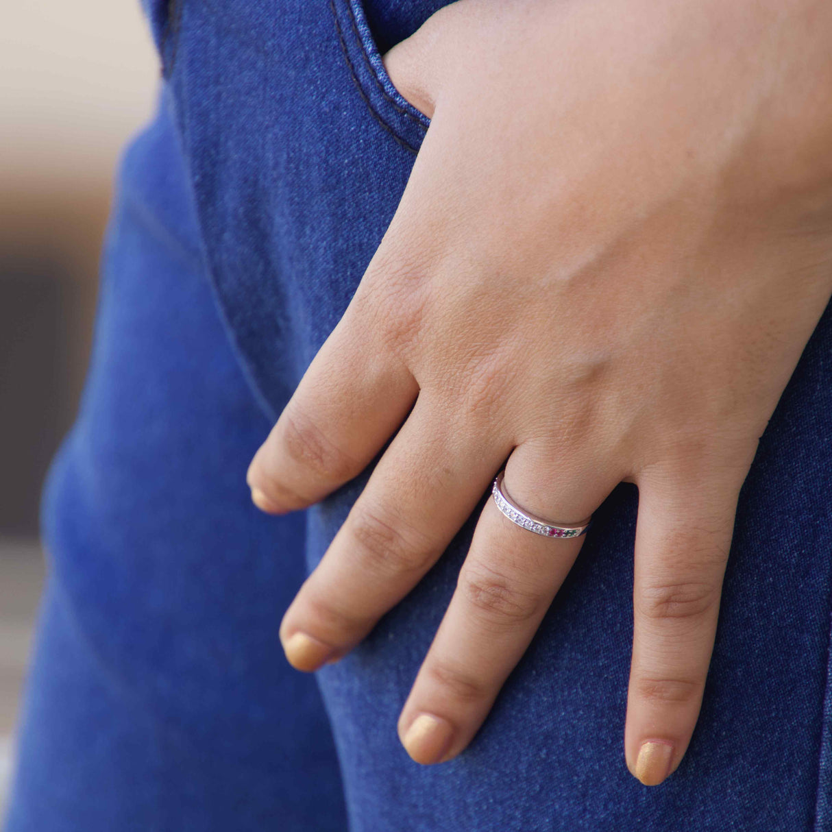 Elegant Zircon Silver Band Ring