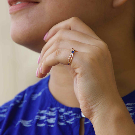 Rose Gold Tail Twist Ring