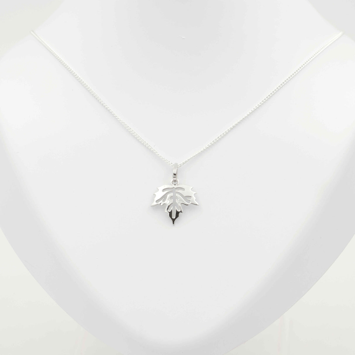 Silver Nature's Grace Leaf Pendant With Chain