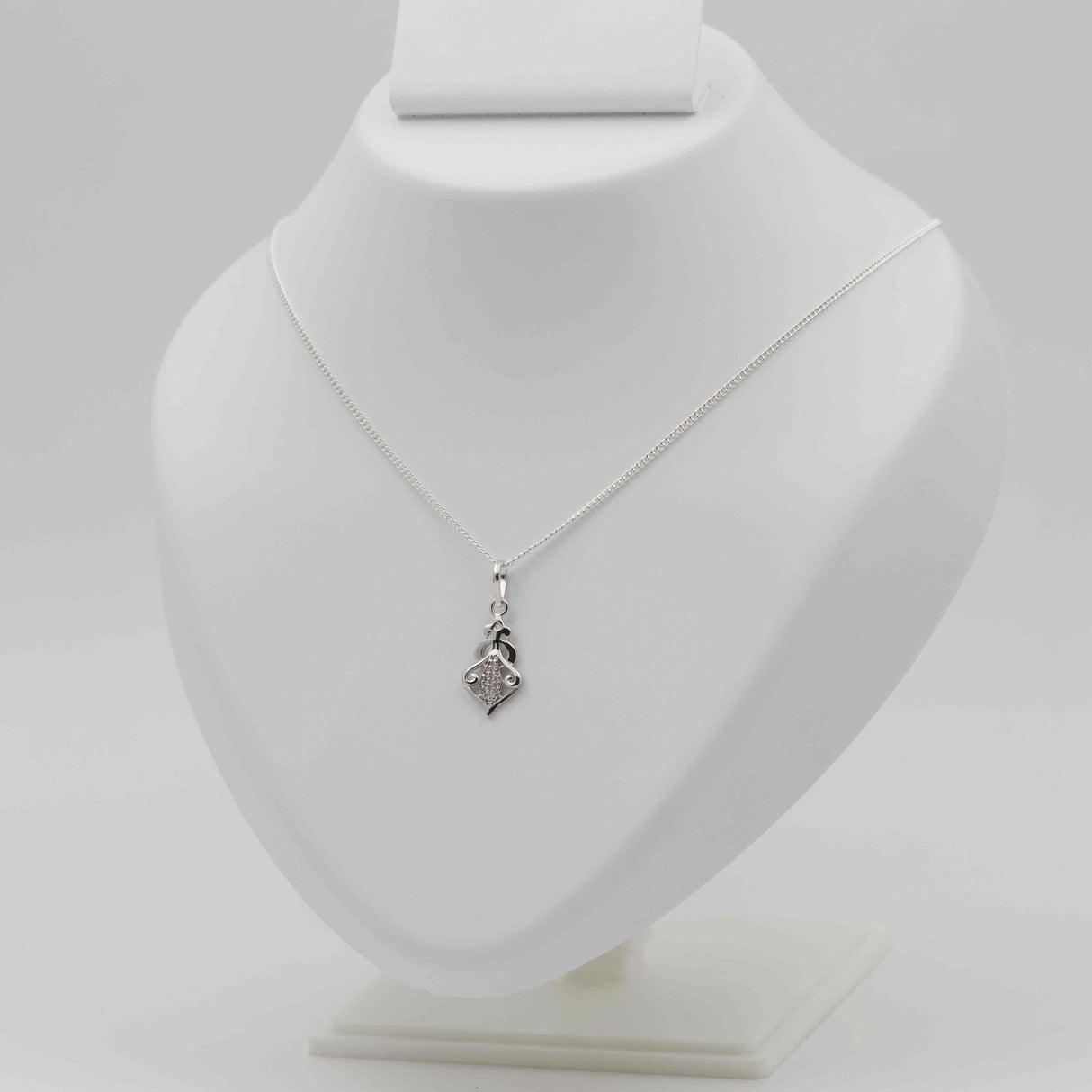 Majestic Silver Charm With Link Chain