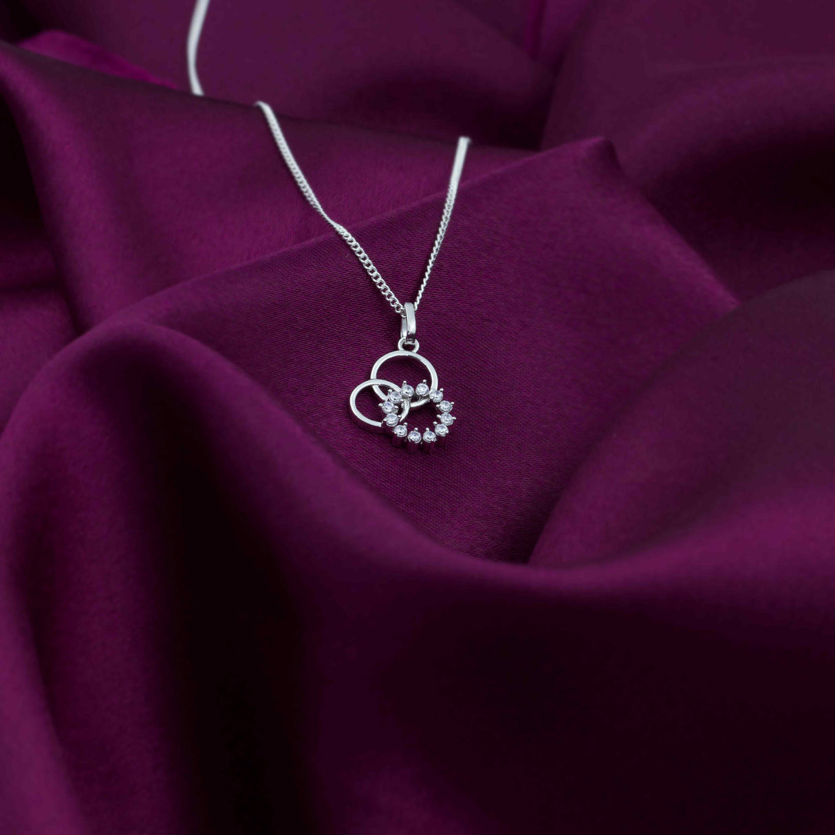 Entwined Circles Blossom Silver Pendant With Chain