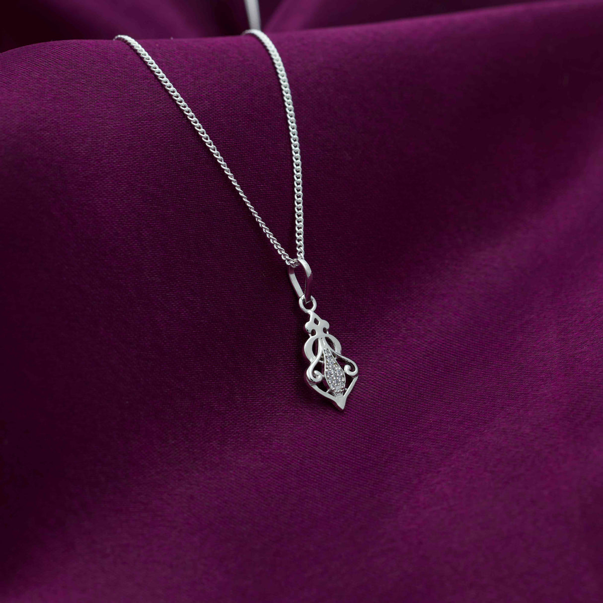 Majestic Silver Charm With Link Chain